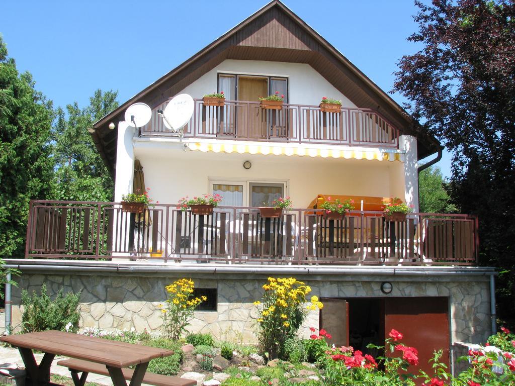 Villa Otto Nyaralo Révfülöp Esterno foto